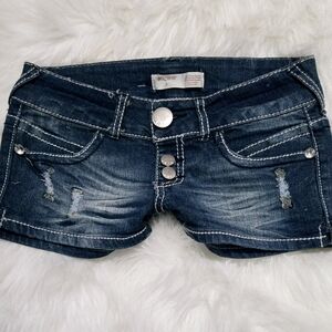 No Boundaries Low Rise Denim Shorts Size 1